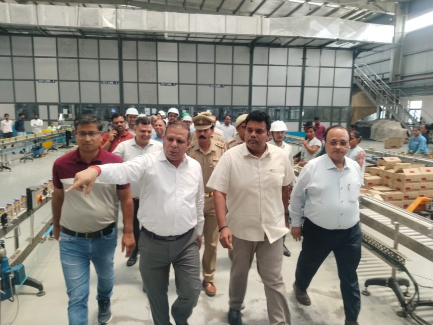 जिलाधिकारी ने रेडिको खेतान लिमिटेड की औद्योगिक इकाई का किया निरीक्षण