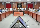 शादी अनुदान योजना को लेकर जिलाधिकारी ने की समीक्षा बैठक