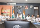 अतरौलिया, लालगंज, तरवां स्थित 100 बेड चिकित्सालय के प्रभारी को संस्थागत प्रसव बढ़ाने का डीएम ने दिया निर्देश
