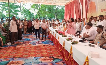 प्रभारी मंत्री प्रतिभा शुक्ला ने रामपुर जमालपुर में लगाई चौपाल