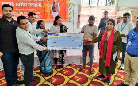 पीएम स्वनिधि योजना के 6 वर्ष पूर्ण होने पर अमेठी में स्वनिधि महोत्सव का हुआ आयोजन