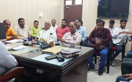 वृक्षारोपण अभियान 2026 को जन-आंदोलन बनाने की तैयारी, डीएफओ कार्यालय में हुई महत्वपूर्ण बैठक