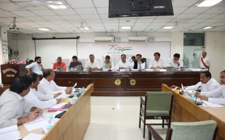 सांसद इमरान मसूद की अध्यक्षता में ‘‘डिस्ट्रिक्ट इलेक्ट्रिसिटी कमेटी’’ की हुई बैठक