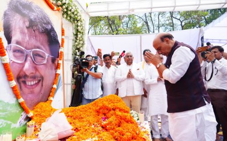 केंद्रीय रक्षा मंत्री ने स्व0 जसपाल राणा को अर्पित की श्रद्धांजलि