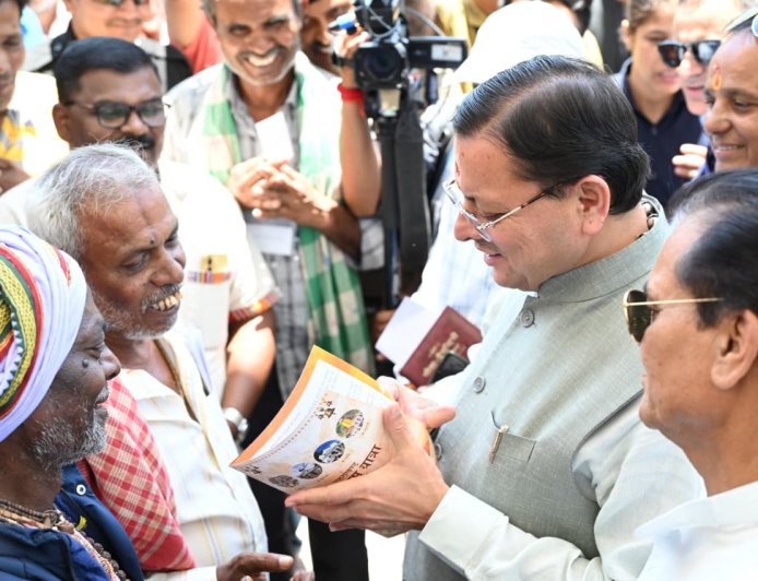 सीएम धामी ने ऋषिकेश स्थित ट्रांजिट कैंप का किया औचक निरीक्षण