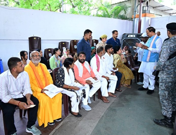 जन समस्याओं का समाधान भी होगा और पात्रों को सरकारी योजनाओं का लाभ भी मिलेगा - केशव प्रसाद मौर्य