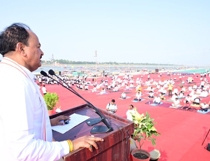 करें योग, रहें निरोग: योग ने विश्व मंच पर भारत की सांस्कृतिक पहचान को दिलाई नई प्रतिष्ठा- केशव प्रसाद मौर्य