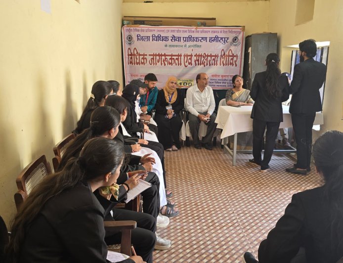 समर इंटर्नशिप कार्यक्रम के विद्यार्थियों ने जिला कारागार का किया शैक्षिक भ्रमण