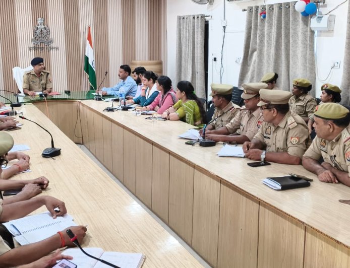 महिलाओं और बच्चों पर होने वाली लैंगिक हिंसा की रोकथाम, मानसिक स्वास्थ्य, बाल श्रम के सम्बन्ध में मासिक समीक्षा बैठक सम्पन्न