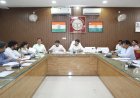 जिलाधिकारी ने की फार्मर रजिस्ट्री की प्रगति की समीक्षा