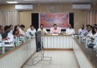 मण्डलायुक्त की अध्यक्षता में हुई सीएम डैश बोर्ड पर विकास कार्यों, कर-करेत्तर एवं राजस्व कार्यों तथा कानून व्यवस्था की समीक्षा बैठक
