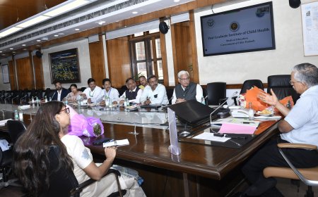 मुख्य सचिव की अध्यक्षता में बाल चिकित्सा एवं स्नातकोत्तर शैक्षणिक संस्थान, नोएडा की 13वीं शासी निकाय की बैठक सम्पन्न