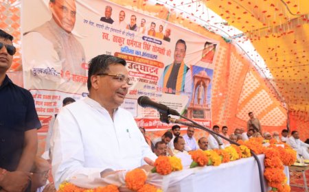 स्व0 ठाकुर धर्मगज सिंह सोमवंशी की मूर्ति का हुआ अनावरण