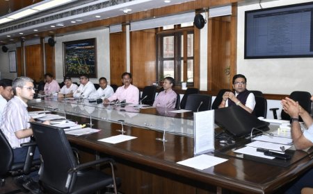 मुख्य सचिव की अध्यक्षता में पीएम ई-ड्राइव योजना के अंतर्गत सार्वजनिक ईवी चार्जिंग स्टेशन स्थापना हेतु भूमि उपलब्ध कराने के संबंध में बैठक सम्पन्न