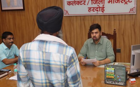 जनसुनवाई में जिलाधिकारी ने अधिकारियों को दिए त्वरित निस्तारण के निर्देश
