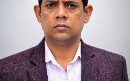 स्मार्टफोन की जगह किताबें पढ़ें युवा, तभी आएगा वास्तविक सुधार