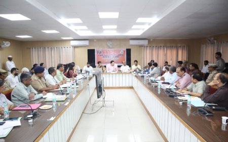 कांवड़ यात्रा-2026 की तैयारियों को लेकर मण्डलायुक्त ने की मंडलीय समीक्षा बैठक