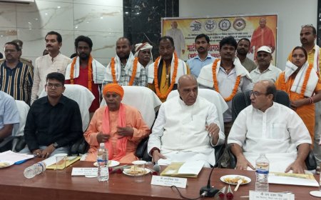 सांसद जगदम्बिका पाल की अध्यक्षता में माटीकला जागरूकता कार्यक्रम का हुआ आयोजन