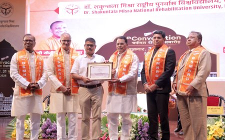 डॉ0 शकुन्तला मिश्रा राष्ट्रीय पुनर्वास विष्वविद्यालय का 13वाँ दीक्षान्त समारोह मंत्री नरेन्द्र कश्यप की अध्यक्षता में सम्पन्न