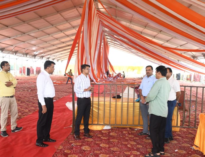 जिलाधिकारी ने मुख्यमंत्री सामूहिक विवाह कार्यक्रम को सकुशल सम्पन्न कराये जाने के दृष्टिगत कार्यक्रम स्थल का किया निरीक्षण