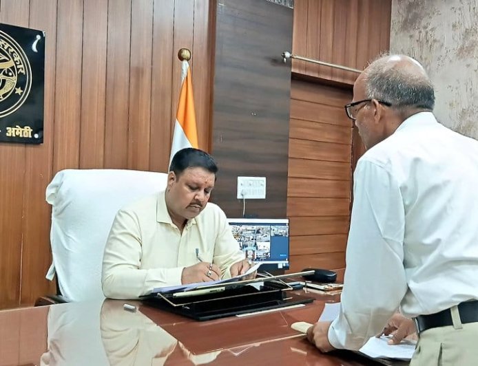 जनसुनवाई में जिलाधिकारी ने सुनीं शिकायतें, समयबद्ध व गुणवत्तापूर्ण निस्तारण के दिए निर्देश
