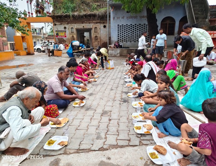 आषाढ़ के तीसरे रविवार पर माँ भुवनेश्वरी धाम में उमड़ा आस्था का सैलाब