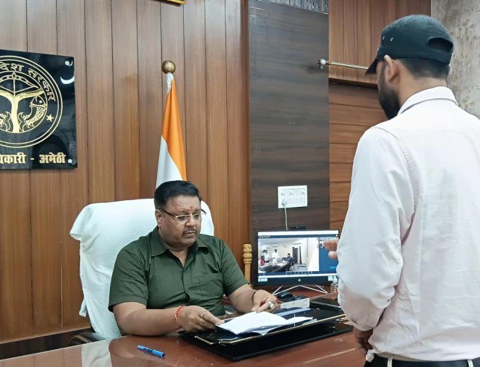 जनसुनवाई में जिलाधिकारी ने सुनीं शिकायतें, समयबद्ध व गुणवत्तापूर्ण निस्तारण के दिए निर्देश