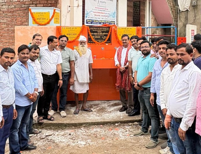 नगर निगम एवं मारवाड़ी युवा मंच के संयुक्त प्रयास से ट्रांसपोर्ट नगर चौराहे पर ‘स्मार्ट प्याऊ’ का लोकार्पण