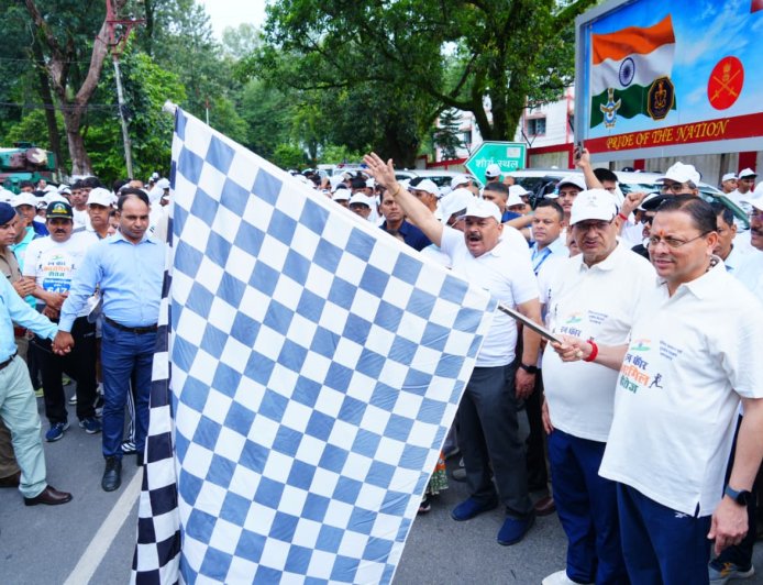 मुख्यमंत्री ने ‘रन फॉर कारगिल हीरोज’ मैराथॉन को दिखायी हरी झंडी
