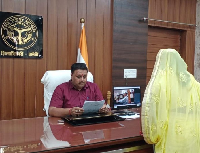 जनसुनवाई में जिलाधिकारी ने सुनीं शिकायतें, समयबद्ध व गुणवत्तापूर्ण निस्तारण के दिए निर्देश