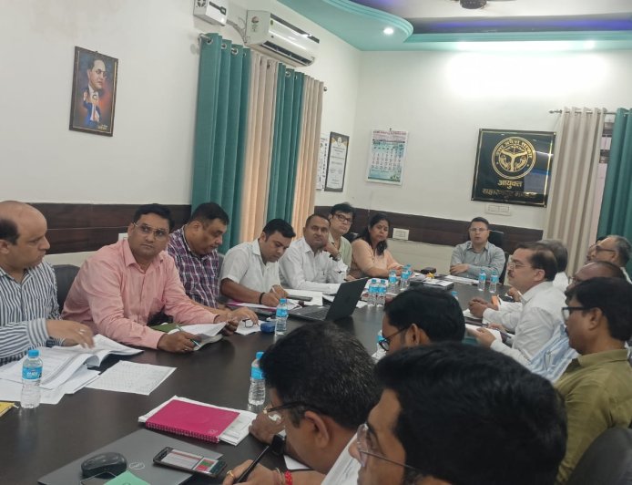 मण्डलायुक्त की अध्यक्षता में हुई चिकित्सा स्वास्थय एवं परिवार कल्याण विभाग की मण्डलीय मासिक भौतिक एवं वित्तीय समीक्षा बैठक
