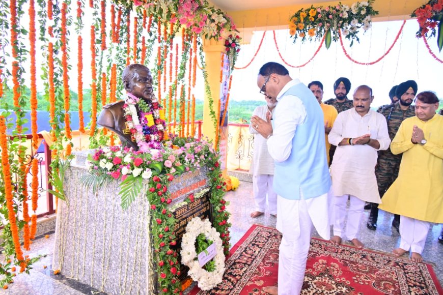 अमर शहीद मेजर पंकज कुमार पांडेय की पुण्यतिथि पर प्रतिमा का हुआ अनावरण