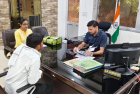 जनता दर्शन में जिलाधिकारी ने सुनीं जनसमस्याएं, अधिकारियों को त्वरित एवं स्थायी समाधान के निर्देश