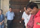 जिलाधिकारी द्वारा तहसील गौरीगंज परिसर में स्थित ई0वी0एम0/वी0वी0 पैट वेयर हाउस (स्ट्रांग रूम) की वाह्य सुरक्षा व्यवस्था का किया गया निरीक्षण