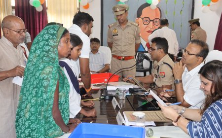 जिलाधिकारी व वरिष्ठ पुलिस अधीक्षक की संयुक्त अध्यक्षता में तहसील लालगंज में सम्पन्न हुआ सम्पूर्ण समाधान दिवस