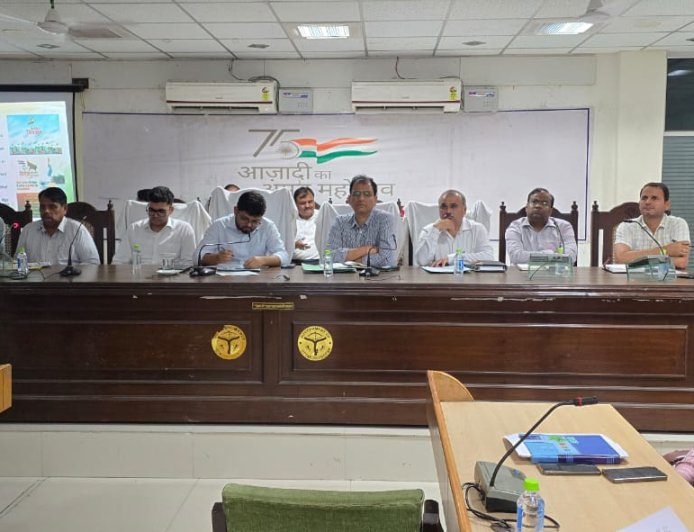 मुख्य विकास अधिकारी की अध्यक्षता में ‘हर घर तिरंगा अभियान-2026’ की तैयारियों को अंतिम रूप