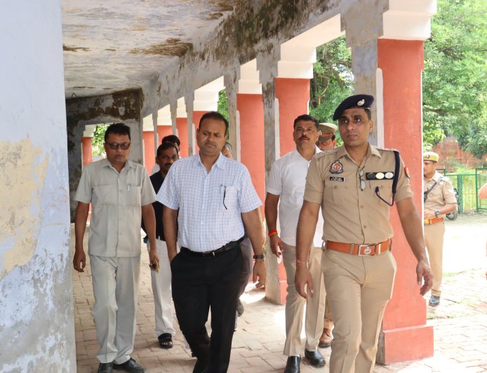 आगामी विधानसभा सामान्य निर्वाचन-2027 के दृष्टिगत जिलाधिकारी एवं वरिष्ठ पुलिस अधीक्षक ने विभिन्न स्थलों का किया स्थलीय निरीक्षण