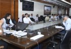 मुख्य सचिव की अध्यक्षता में वीडियो कॉन्फ्रेन्सिंग के माध्यम से सभी मण्डलायुक्तों एवं जिलाधिकारियों की साप्ताहिक समीक्षा बैठक आयोजित