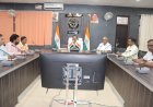जिलाधिकारी ने गोरखपुर-फैजाबाद खण्ड शिक्षक निर्वाचन क्षेत्र के मतदेय स्थलों के प्रस्ताव पर राजनीतिक दलों के प्रतिनिधियों के साथ की बैठक