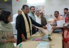 बेटी बचाओ-बेटी पढ़ाओ योजना के अंतर्गत संयुक्त जिला चिकित्सालय में मनाया गया कन्या जन्मोत्सव