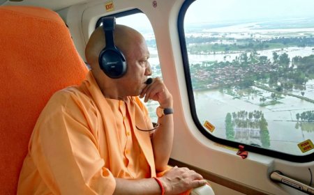 सीएम योगी ने किया जनपद फर्रूखाबाद में बाढ़ प्रभावित क्षेत्रों का हवाई सर्वेक्षण