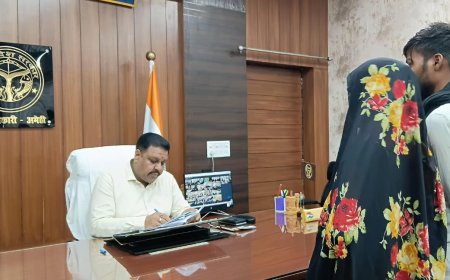 जनसुनवाई में जिलाधिकारी ने सुनीं शिकायतें, समयबद्ध व गुणवत्तापूर्ण निस्तारण के दिए निर्देश