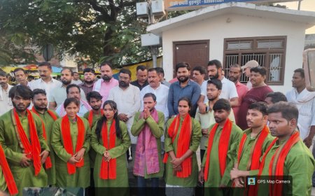 नुक्कड़ नाटक के जरिए जनकल्याणकारी योजनाओं और सामाजिक सरोकारों का संदेश
