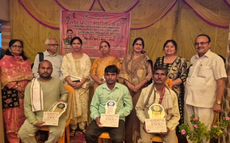 माटीकला कारीगर मंडल स्तरीय पुरस्कार से हुए सम्मानित