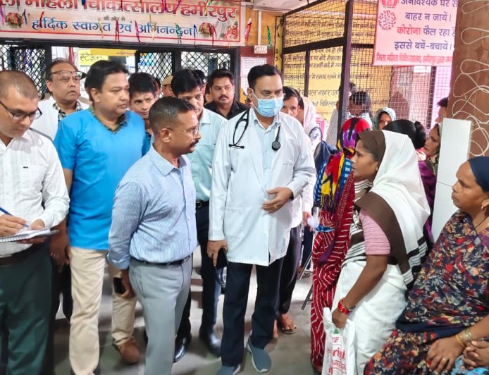 जिलाधिकारी ने जिला पुरुष एवं महिला अस्पताल का किया औचक निरीक्षण