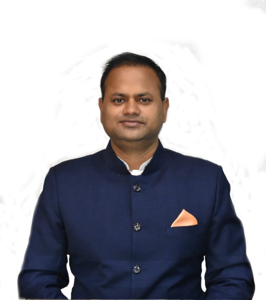 डीएम रविन्द्र कुमार की पहल से लंबित दिव्यांग प्रमाण पत्रों के निस्तारण में आजमगढ़ ने रचा नया उदाहरण