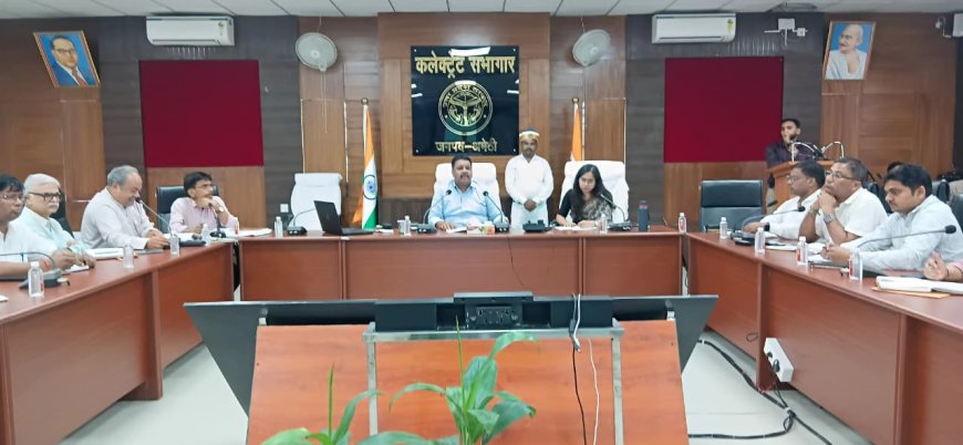 जिलाधिकारी ने की गो आश्रय स्थलों की व्यवस्थाओं की समीक्षा