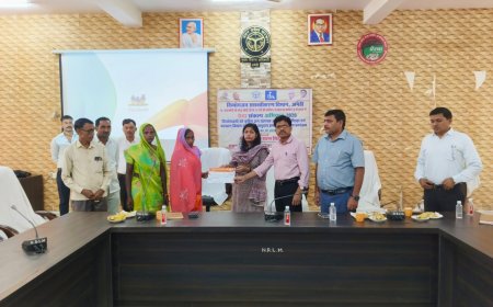 आपदा प्रभावित किसानों एवं परिवारों को राहत पहुंचाने के लिए प्रतिबद्ध प्रदेश सरकार, अमेठी में लाभार्थियों को वितरित किए गए डेमो चेक