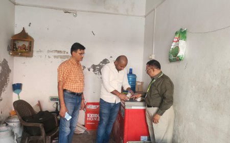 नवरात्रि के दृष्टिगत खाद्य सुरक्षा विभाग की छापेमारी, दूध के दो नमूने जांच के लिए भेजे