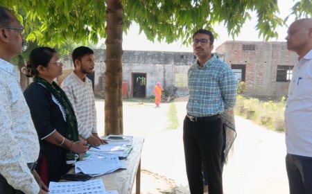 मतदाता सूची में छूटे हुए एवं नए मतदाताओं के पंजीकरण के लिए जनपद के सभी मतदान केंद्रों पर विशेष शिविर आयोजित